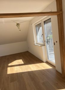 4 Zimmer Wohnung 100qm kernsaniert, Erstbezug