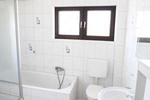 großzügige 3 Zimmer Wohnung mit Balkon – Hartenauer Str. 45, 64404 Bickenbach – Vorschaubild 7