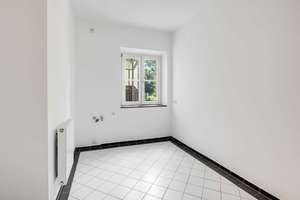 Privatgarten und Altbau-Ambiente: Charmante 3-Zimmer-Wohnung am Schlosskanal – Die vollständige Adresse der Immobilie erhältst du vom Anbieter., 80638 Nymphenburg, München – Vorschaubild 7