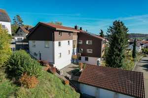 Doppeltes Investment: Zwei gepflegte Mehrfamilienhäuser mit Potenzial zur Eigennutzung – Sigmaringen (Kreis) – Vorschaubild 1