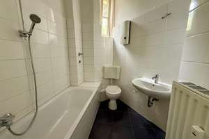ERDGESCHOSS - 3 ZIMMER WOHNUNG MIT BALKON - LEER!!! – Rosenbergstraße 7, 47259 Hüttenheim, Duisburg – Vorschaubild 4