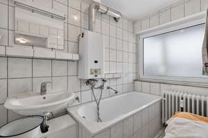 Großzügiger Balkon mit Terrassencharakter und helle Wohnräume in Pforzheim – Die vollständige Adresse der Immobilie erhältst du vom Anbieter., 75175 Oststadt, Pforzheim – Vorschaubild 4