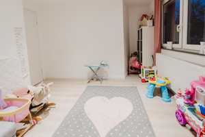 Bieterverfahren // Saniertes Reihenmittelhaus in der Vahr mit privatem Garten – Bremen – Vorschaubild 15