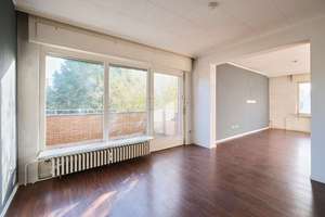 "MFH mit 3 WE / Garage und 869 m² Grundstück in Rudow, 1 OG leer / kompletter Eigenbedarf möglich" – Greifenbergerstrasse 41, 12355 Rudow, Berlin – Vorschaubild 8