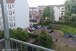 Neu renovierte!!!  2-Zimmer-Wohnung mit Balkon, Einbauküche und Waschmaschine. **Auch für STUDENTEN