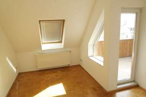 Wahren - schöne Dachgeschosswohnung im Wohnpark Auensee mit Loggia und Einbauküche – Linkelstraße 40, 4159 Wahren, Leipzig – Vorschaubild 3