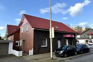 Attraktives Anlageobjekt mit großem Grundstück, Entwicklungspotenzial und rentablen Mieteinnahmen – Mülheim an der Ruhr – Vorschaubild 8
