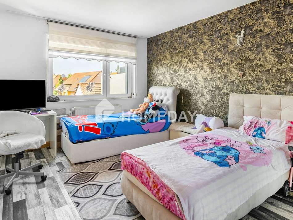 Schlafzimmer 2 1