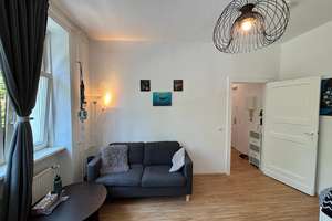 Renovated & fully furnished 1-room flat for sale in the ❤️ of Friedrichshain – Koppenstraße 24, 10243 Friedrichshain, Berlin – Vorschaubild 17