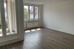 Super 3-Zimmerwohnung++Balkon und Aufzug inclusive !!