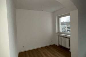Frisch renovierte 3‑Zimmer‑Wohnung mit Balkon in ruhiger Lage – 75 m² in Düsseldorf – In den Kötten 15a, 40627 Vennhausen, Düsseldorf – Vorschaubild 11