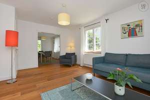 Wunderschöne Wohnung mit Balkon in toller Lage in Degerloch – Die vollständige Adresse der Immobilie erhältst du vom Anbieter., 70597 Waldau, Stuttgart – Vorschaubild 1