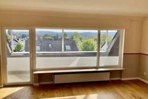 Gemütliche Dachgeschosswohnung in Ko-Metternich, provisionsfrei, mit Balkon und Garage – Weidtman Straße 22, 56072 Metternich, Koblenz – Vorschaubild 6