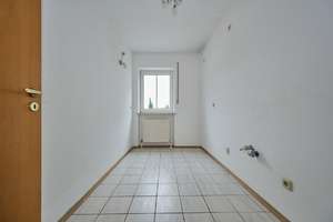 Sofort beziehbare 2 Zimmer-ETW mit Balkon und TG-Stellplatz – Die vollständige Adresse der Immobilie erhältst du vom Anbieter., 94315 Kernstadt, Straubing – Vorschaubild 5