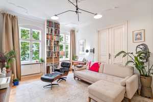Stuck trifft Stil – Wohnjuwel mit architektonischer Finesse und 2 Balkonen im Prenzlauer Berg – Berlin – Vorschaubild 1