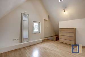 Modernisiertes Wohlfühl-Haus (6 Zi) in Rüsselsheim mit Terrassen & Wintergarten! Zentrale Top-Lage! – Die vollständige Adresse der Immobilie erhältst du vom Anbieter., 65428 Rüsselsheim am Main – Vorschaubild 17