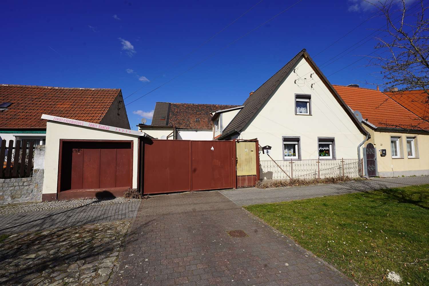 Barleben - Sanierungsbedürftiges EFH mit Scheune und verschiedenen Nebengebäuden sowie Garten., Börde Kreis – Bild 3