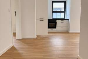 3 Zimmer Erdgeschosswohnung mit Terrasse und Garten ab sofort zu vermieten – 81739 Waldperlach, München – Vorschaubild 2