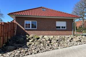 Gelegenheit: Tolle Wohnanlage ein Bauernhof und 2 neuwertige Bungalows, mit viel Platz u. Komfort   – Diepholz (Kreis) – Vorschaubild 4