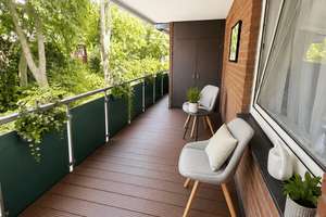 Lichtdurchflutete 3-Zimmer-Wohnung mit großem Sonnenbalkon in zentraler Wohnlage