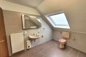 Sofort verfügbar und ideal für die junge Familie - Reihenmittelhaus mit neuer Heizung in Westerstede – Die vollständige Adresse der Immobilie erhältst du vom Anbieter., 26655 Westerstede – Vorschaubild 19