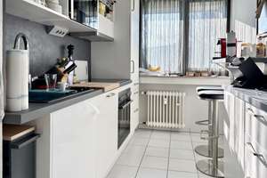 Exklusive Lebensqualität am Rheinufer: Vermietete 2-Zimmerwohnung in Oberkassel – Die vollständige Adresse der Immobilie erhältst du vom Anbieter., 40545 Oberkassel, Düsseldorf – Vorschaubild 2