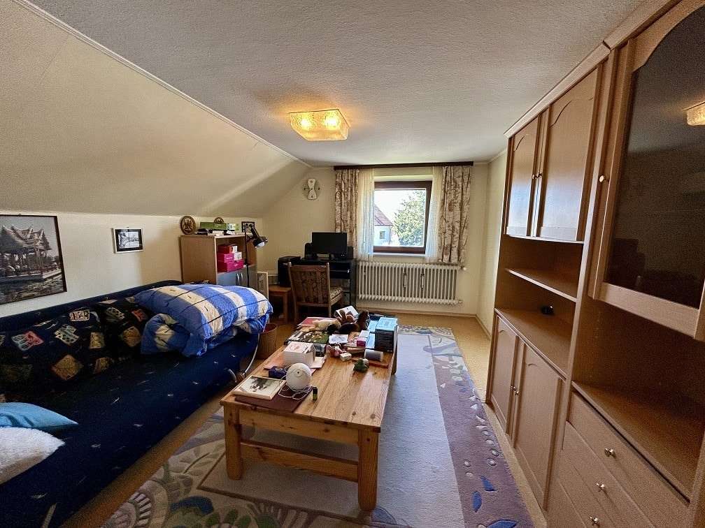 Immobilie in Waldkirchen - Einfamilienhaus mit großzügigem Baugrundstück in zentrumsnaher Lage von 94065 Waldkirchen  - Bild 9