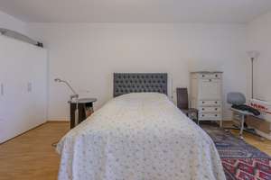 Investment direkt am Englischen Garten!
Vermietete 2-Zimmer-ETW mit TG-Stellplatz und Serviceangebot – Die vollständige Adresse der Immobilie erhältst du vom Anbieter., 80805 Biederstein, München – Vorschaubild 4