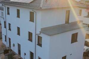 Exklusive DHH (BJ 2025) - A+ 4,5 Zimmer, 2 Stellplätze, Wallbox, Garten, Terasse, Balkon