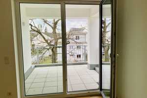 2-ZIMMER-TRAUM IN TOPLAGE! Einbauküche, großer SÜD/WEST LOGGIA, TG,  von privat – Am Kesselhaus 28, 80999 München – Vorschaubild 9