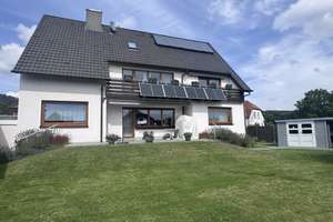 Großzügiges Zweifamilienhaus mit ausgebautem Dachgeschoss und Südgarten in Bielefeld-Quelle