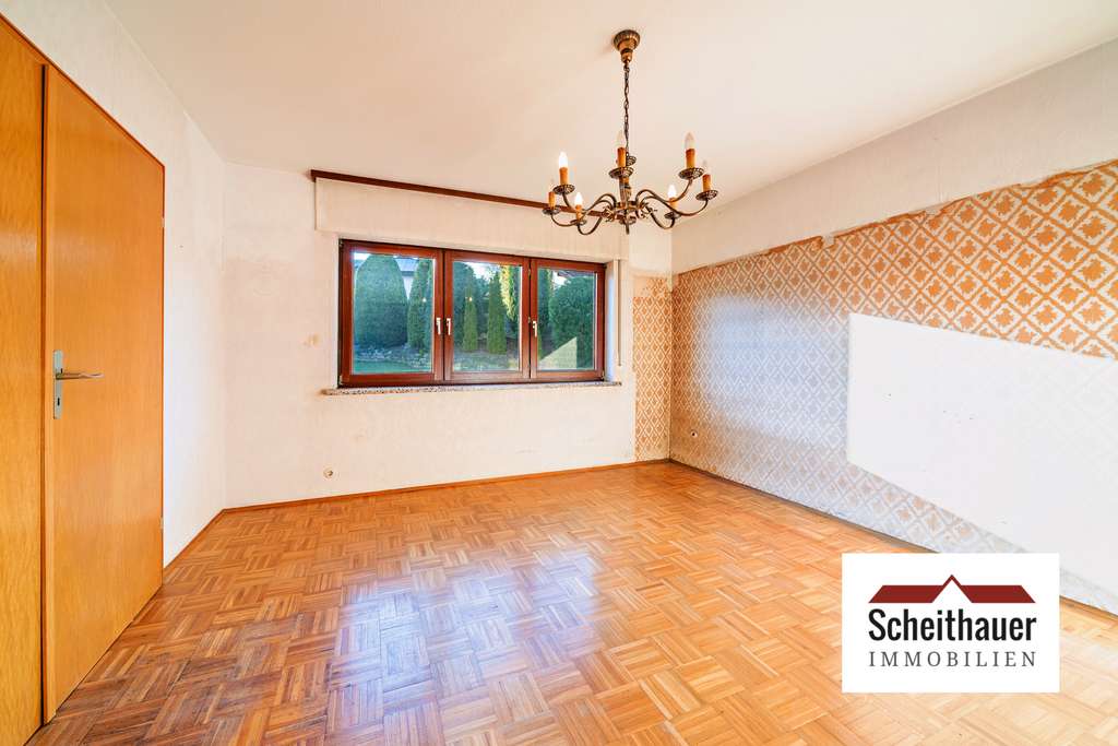 Immobilie in Limbach - Freistehendes Zweifamilienhaus in ruhiger Lage – großes Grundstück & viel Potenzial - Bild 3