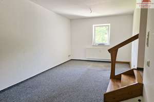 Single-Wohnung gesucht? 1-Raum-Dachgeschosswohnung in Bärenstein im Müglitztal