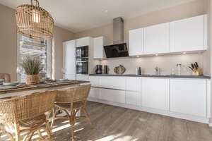 Traveblick! Exklusive Ferienwohnung direkt an der Marina – Die vollständige Adresse der Immobilie erhältst du vom Anbieter., 23570 Travemünde, Lübeck – Vorschaubild 5