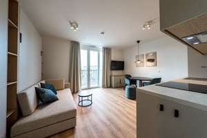Möbliertes Wohnen – Stilvolles City-Apartment mit Balkon & Teilmöblierung – Die vollständige Adresse der Immobilie erhältst du vom Anbieter., 81673 Josephsburg, München – Vorschaubild 2