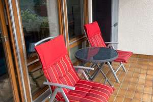 1 Zimmer, fantastischer Ausblick, riesiger Südwestbalkon und Tiefgaragenstellplatz – Breitensteinstr. 66, 72574 Bad Urach – Vorschaubild 6