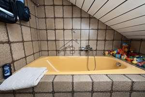 Familienfreundliches Splitlevel-Reihenhaus mit Garage und sonnigem Garten in Siegen – Die vollständige Adresse der Immobilie erhältst du vom Anbieter., 57072 Siegen, Siegen – Vorschaubild 11