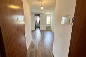Gepflegte 2,5-Zimmer-Wohnung mit Südwestbalkon, modernisiertem Badezimmer und Garage in S-Weilimdorf – Die vollständige Adresse der Immobilie erhältst du vom Anbieter., 70499 Weilimdorf (Ortsteil), Stuttgart – Vorschaubild 17