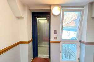 Über den Dächern Berlins: Dachgeschosswohnung mit 35 m² Terrasse, Aufzug, Weitblick, Architektur – Die vollständige Adresse der Immobilie erhältst du vom Anbieter., 10709 Wilmersdorf, Berlin – Vorschaubild 14