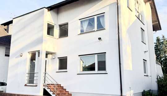 Bild von Helles Zweifamilienhaus mit Süd-Ausrichtung