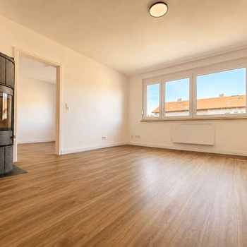 https://pictures.immobilienscout24.de/listings/409dbacc-fcea-4c9d-8815-59fb2b8a27d9-2064967736.png/ORIG/legacy_thumbnail/350x350/format/webp/quality/90 image