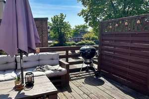 Stilvolles Wohnen mit schöner Terrasse
