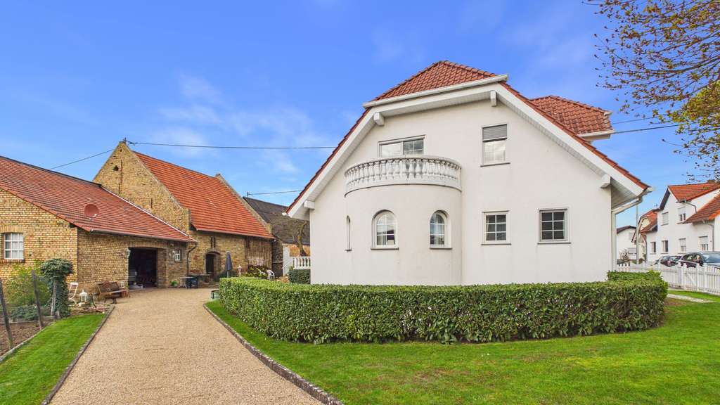 Immobilie in Gensingen - Besonderes Anwesen mit Einliegerwohnung, Scheune und charmantem Innenhof in ruhiger Lage von Gensing - Bild 0