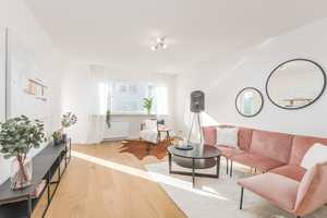 Helle 3,5 ZKB Wohnung mit EBK, 2 Balkonen, Garage + Stellplatz in ruhiger zentraler Lage