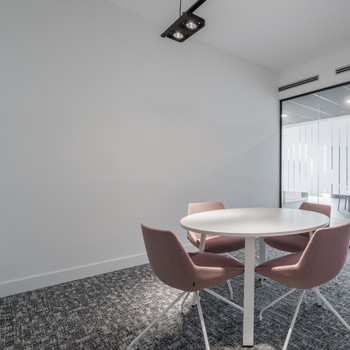 Großraumbüros für 10 Personen in Regus Unternehmerstadt