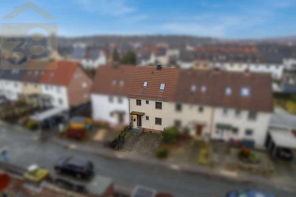 Immobilie in Wolfsburg - Reihenmittelhaus mit Garten, Terrasse und viel Platz in Wolfsburg! Mein Haus = Mein Partner! - Bild 0