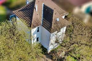 „Hier stört Ihre laute Musik keinen.“
Freistehendes helles Stadthaus mit viel Privatsphäre – Die vollständige Adresse der Immobilie erhältst du vom Anbieter., 7407 Rudolstadt – Vorschaubild 16