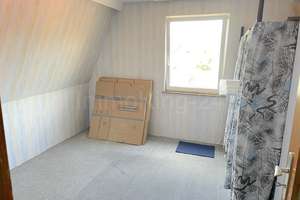 ++ EIN- ZWEIFAMILIENHAUS MIT GROSSEM POTENTIAL!! ++ – Die vollständige Adresse der Immobilie erhältst du vom Anbieter., 34233 Fuldatal – Vorschaubild 12