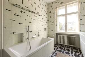 Villa zum Ersteigern: Aufteilen/vermieten/selber wohnen.
Beeindruckende Jugendstil-Villa aus den 19 – Die vollständige Adresse der Immobilie erhältst du vom Anbieter., 14197 Wilmersdorf, Berlin – Vorschaubild 11