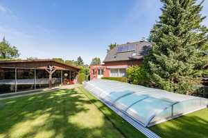 Haus - Pool  & Außenküche warten auf Sie! Einfamilienhaus in Wandlitz zu verkaufen. – Barnim (Kreis) – Vorschaubild 1